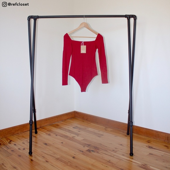 Reformation Gaia Bodysuit (Crimson) - Picture 3 of 3